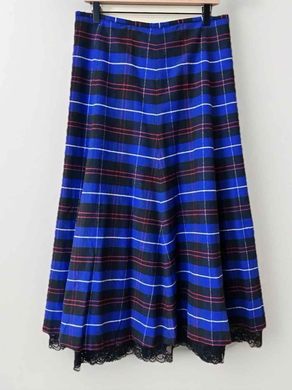 J. Peterman Plaid Midi Skirt Black Lace Hem Lined Size 10